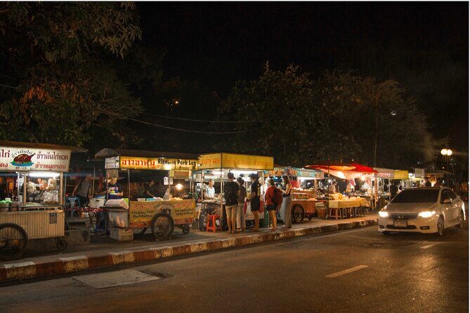 Private Half-Day Tour The Old Chiang Mai City With Street Foods - Who Should Take This Tour?