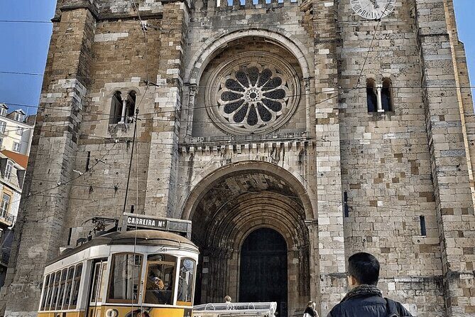 Private Half Day Tour to the City Center of Lisbon - FAQ