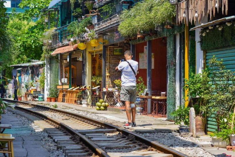 Private Hanoi Walking Tour with visit Train Street - An In-Depth Look at What You Can Expect