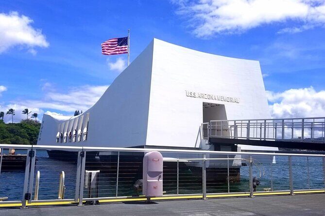 Private Hawaii Pearl Harbor Tours and North Shore (up to 12 people ) - Discover the Best of Oahu with a Private Pearl Harbor and North Shore Tour