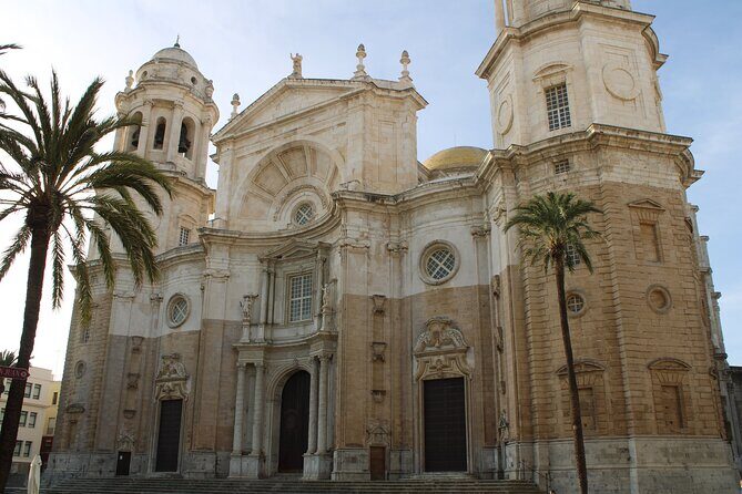 Private Healthy Food Experience and Walking Tour in Cadiz - A Deep Dive into the Cádiz Private Food and Walking Tour