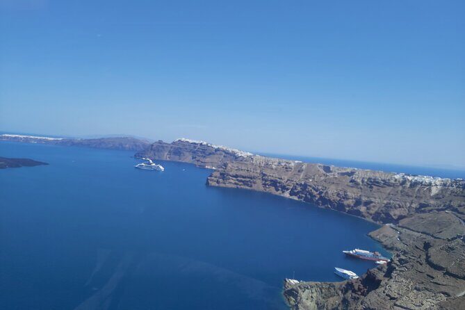Private Helicopter Tour Santorini 30 minutes - up to 4 passengers - The Itinerary in Detail
