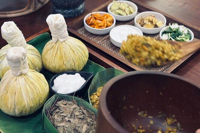 Private Herbal Compress Workshop with Massage in Thailand - Discover the Unique World of Thai Herbal Compress and Massage in Bangkok
