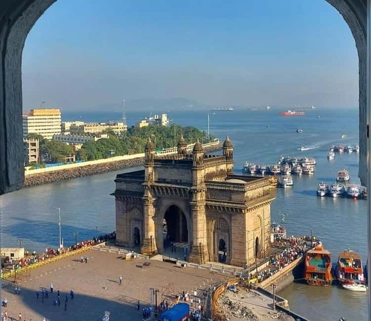 Private Heritage Walking Tour with Elephanta Caves tour - Exploring Mumbai in a New Way