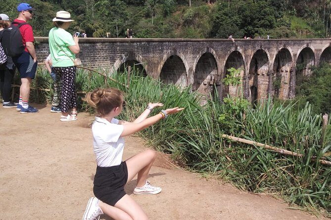Private Hiking Adventure to the Little Adams Peak And Nine Arches Bridge. - FAQ