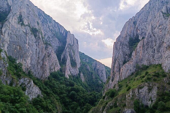 Private Hiking OR Climbing Experience in beaufitul gorges - Experience the Beauty of Transylvania with a Private Gorges Hiking or Climbing Tour