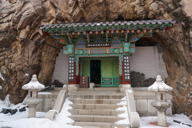 Private Hiking tour to Bukhansan Peak(Baegundae: 836.5m) with Mountain Expert - Who Would Benefit Most from This Tour?