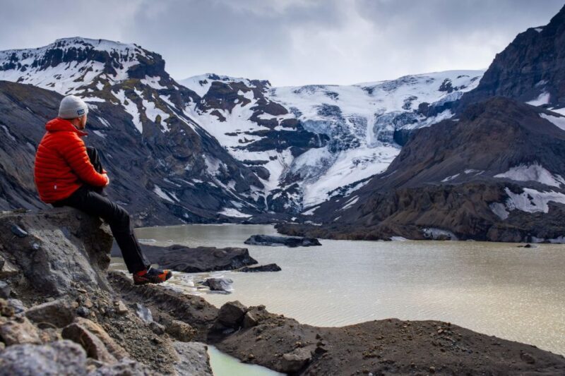 Private Hire Adventure Guide & Vehicle - Exploring the Icelandic Landscape on Your Terms