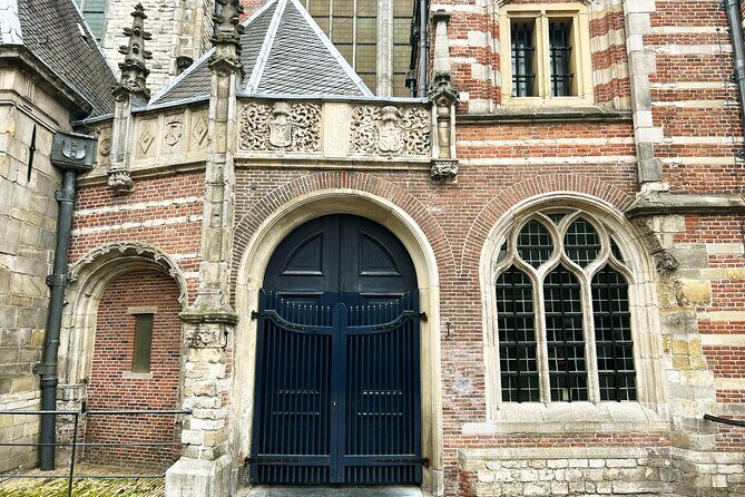 Private Historical Highlights Walking Tour, local Dutch guide - A Deep Dive into the Amsterdam Private Walking Tour