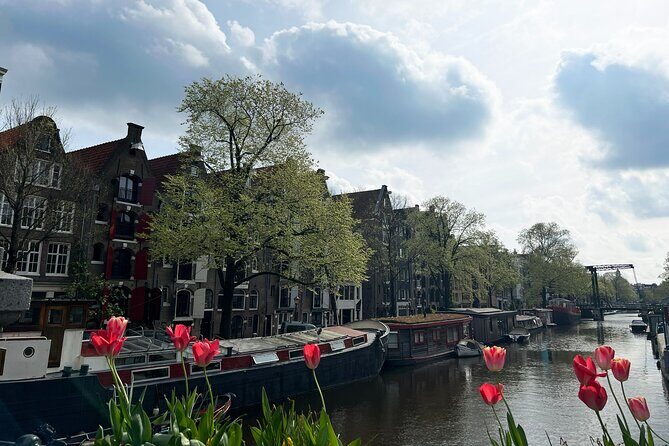 Private Historical Highlights Walking Tour, local Dutch guide - FAQs About the Tour