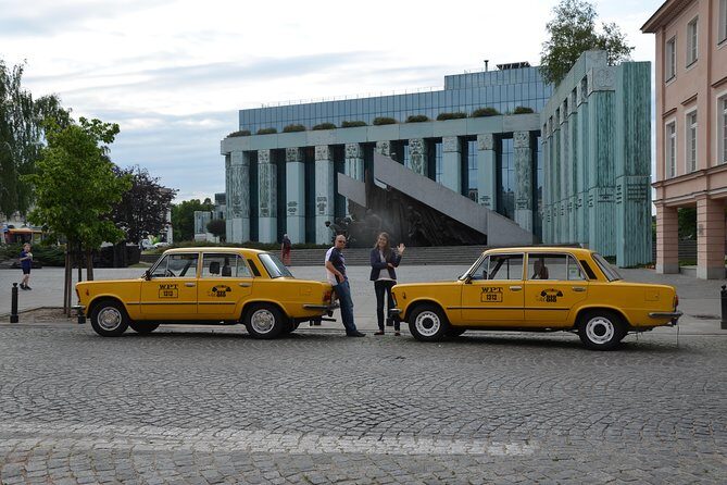 Private Historical Tour of Warsaw by a Retro Fiat with Pickup - A Deep Dive into the Warsaw Retro Fiat Tour