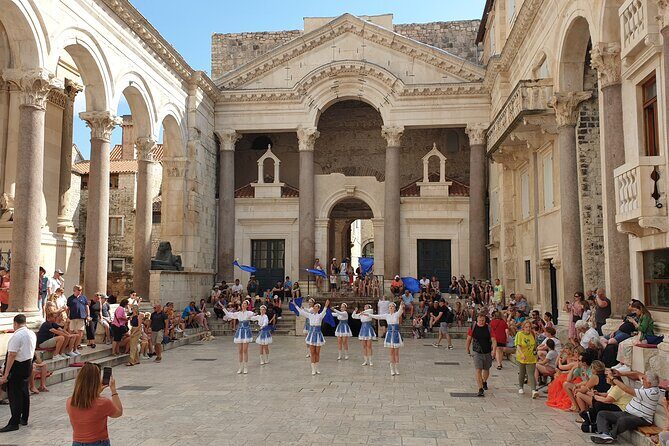 Private History Split Walking Tour in Italian - Small group - A Deep Dive into the Split Walk
