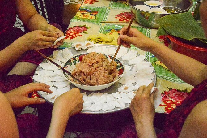 Private HoiAn Ancient Town Night Market Street food tour by Night - An In-Depth Look at the Hoi An Night Market Food Tour