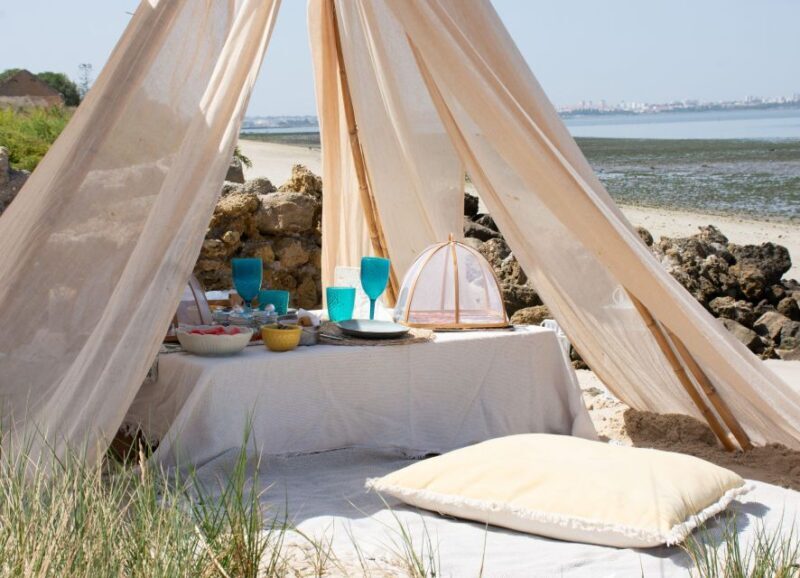 PRIVATE Horseback Riding + Picnic On The Beach - PRIVATE Horseback Riding + Picnic On The Beach: A Unique Portuguese Experience