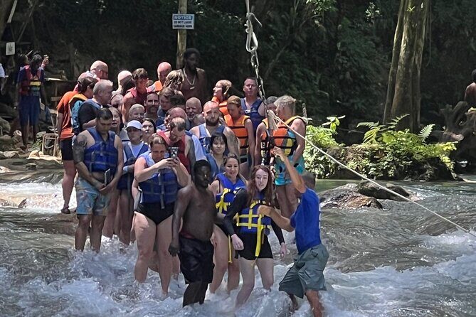 Private Horseback Riding, Swim & Blue Hole Secret Falls - FAQ