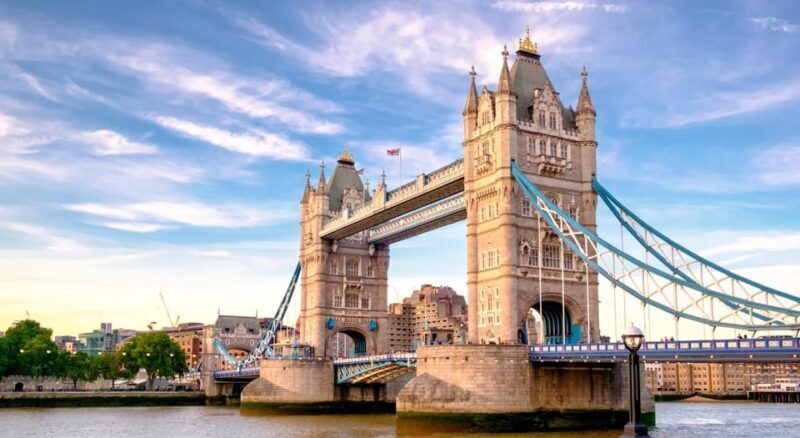 Private I 7 Hours Day Tour Cambridge - Exploring Cambridge in Comfort and Style: A 7-Hour Private Day Tour from London