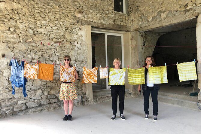Private Introduction to plant color in Forcalquier in Provence - Engaging Intro