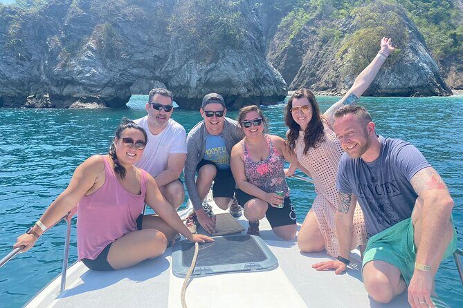 Private Isla Tortuga Full Day Tour from Puntarenas. - Key Points