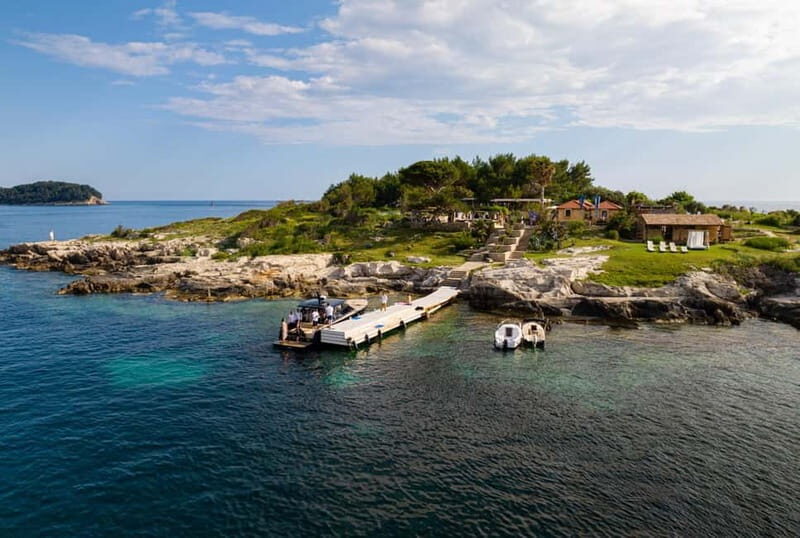 Private Island Escape: A Sunset Painting & Wine Experience - Key Points