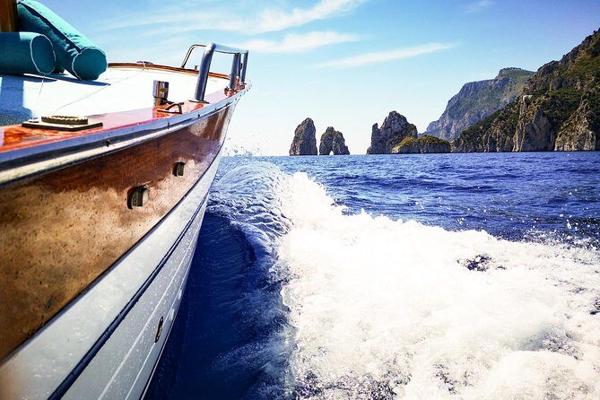 Private Island of Capri Boat Tour for Couples - Exploring Capri by Private Boat: A Deep Dive