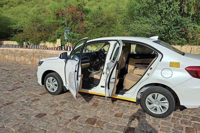 Private Jaipur Arrival Transfer - Airport to Hotel/Accommodation - A Closer Look at the Itinerary and Service