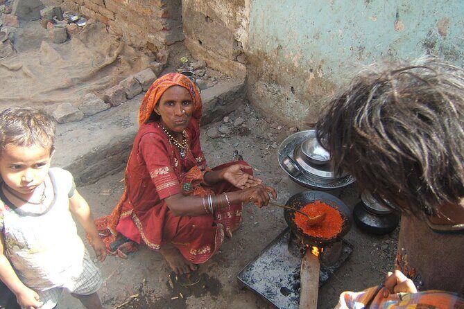 Private Jaipur Slum Tour with Guide - Who Would Enjoy This Tour?