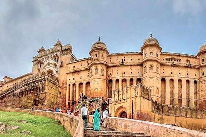 Private Jaipur(Pink City) Day Trip From Delhi By Car - FAQ