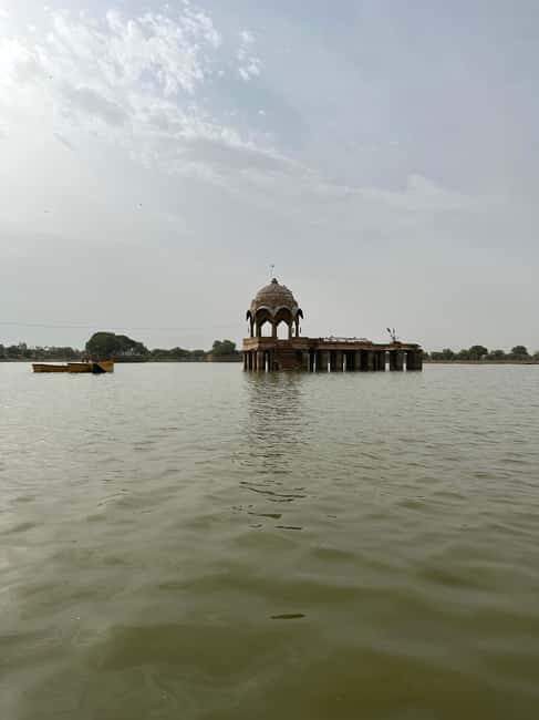 Private Jaisalmer Fort Walking Tour with Street Food Tasting - The Itinerary in Detail