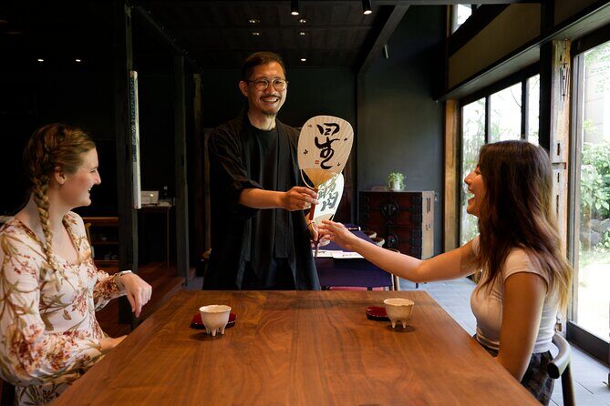 Private Japanese Calligraphy Art Experience with a Calligrapher - A Unique Perspective on Kyoto’s Calligraphy Scene