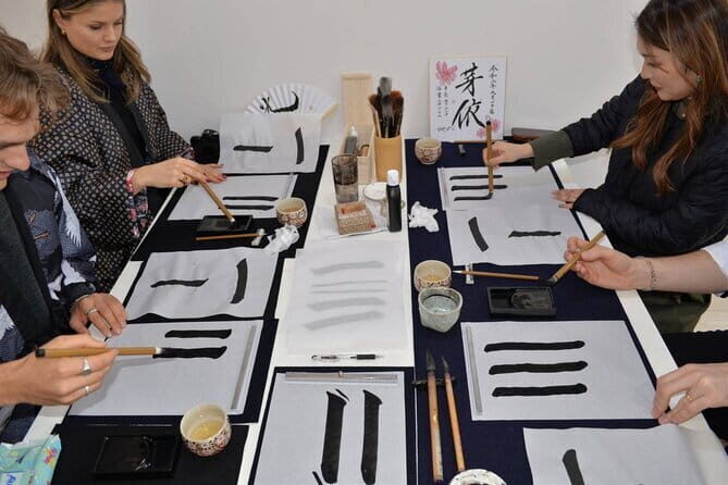 Private Japanese Calligraphy Class in Shibuya Tokyo - Deep Dive into the Calligraphy Experience