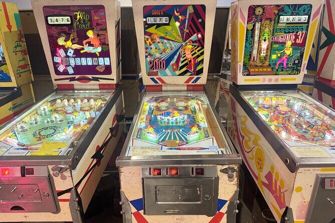 Private Jeep Tours Vegas Sign, Fremont Street,Red Rock Sign Lunch - Key Points