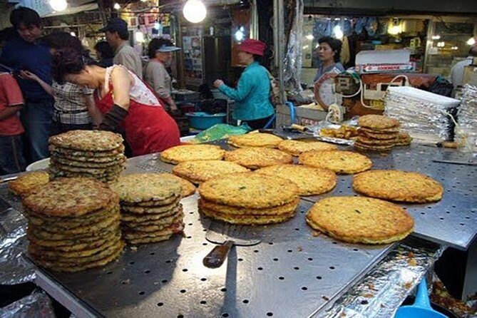 Private K-Food Walking Tour Including Visit to Dongdaemun District - Exploring the Heart of Seoul: What to Expect