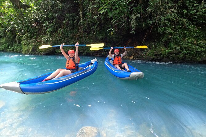 Private Kayak Adventure Experience in Río Celeste - Key Points
