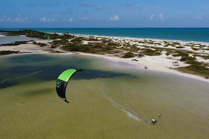Private Kiteboarding lesson in Cancun - An in-depth look at the Cancun kiteboarding experience