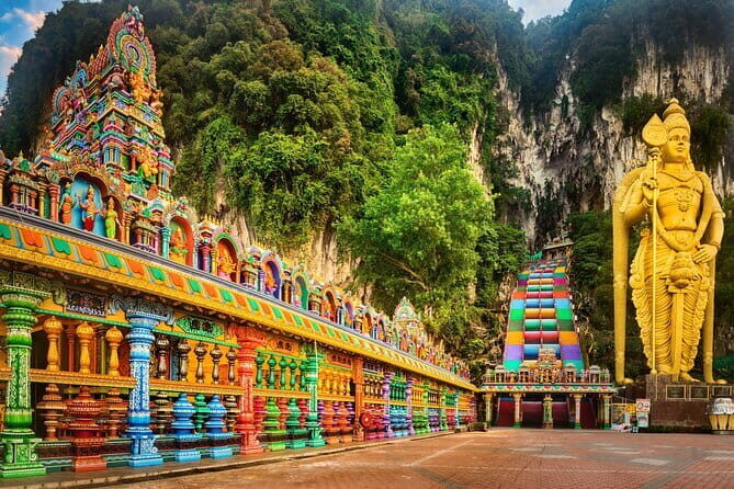 Private KL City Tour with Petronas Twin Towers and Batu Caves - What to Expect at Each Stop