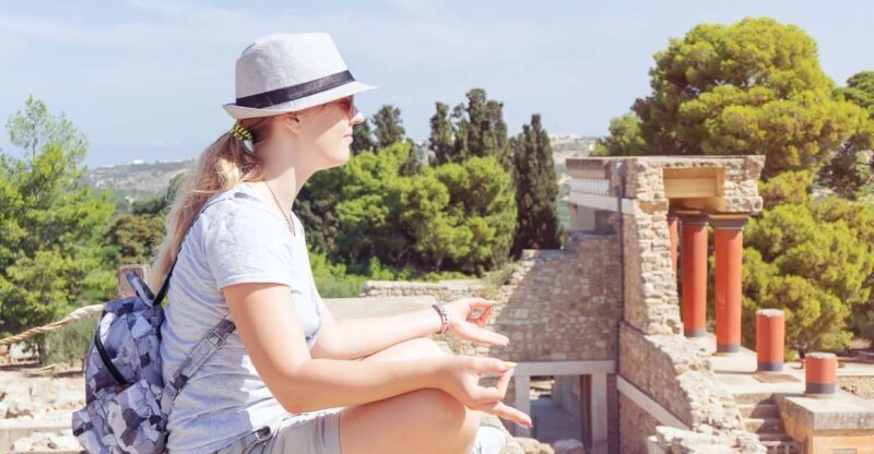 Private Knossos Skip The Line Tour inc. lunch & wine tasting - Key Points