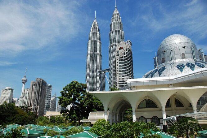 Private Kuala Lumpur Photographic Tour With Petronas Towers & Sky Box K.L Tower - Key Points