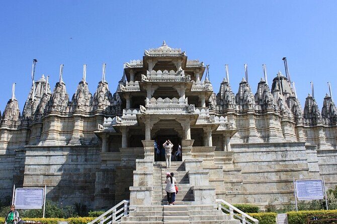 Private Kumbhalgarh and Ranakpur Tour from Udaipur - Frequently Asked Questions