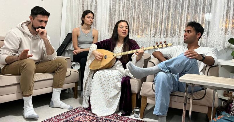 Private Kurdish Music Istanbul: Ancient Music Style Dengbeji - Discover the Heart of Kurdish Musical Tradition in Istanbul