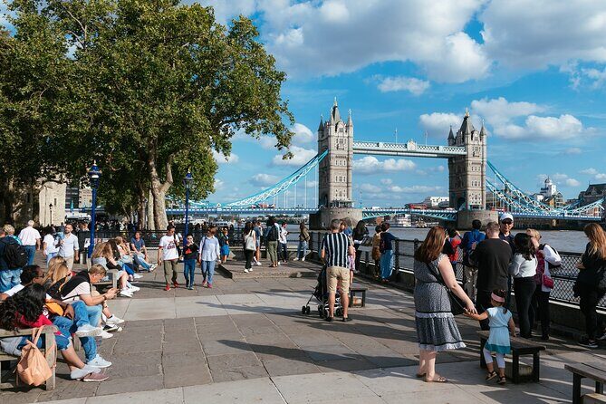 Private Layover Tour of London with Pickup from Heathrow Airport - The Heart of the Experience