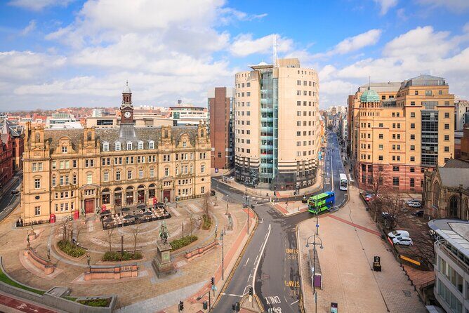 Private Leeds Exploration Through Time and Art - Who Will Love This Tour?
