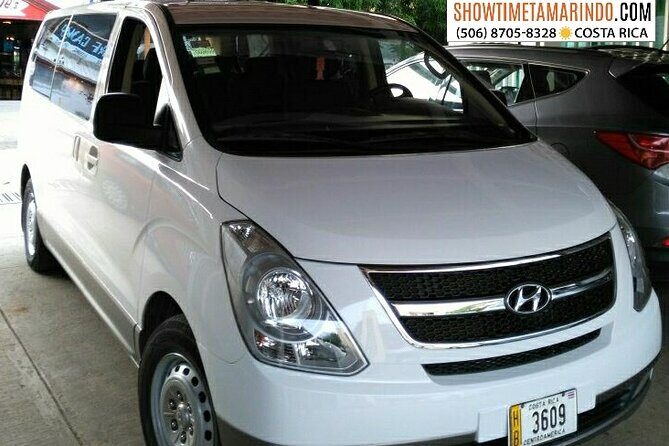 PRIVATE Liberia airport pick up to Tamarindo Beach with drinks included. - Key Points