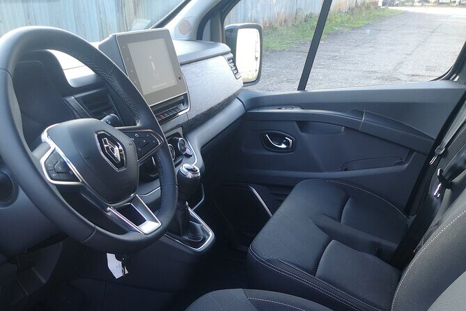 Private Limo Transfer from Beograd Airport to Belgrade downtown - Deep Dive: What makes this transfer a smart choice?