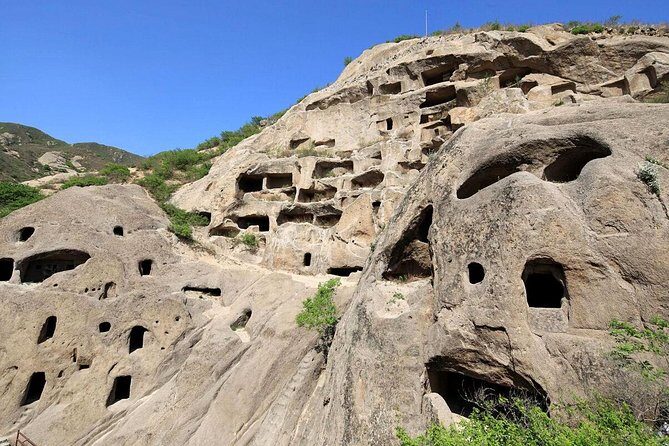 Private Longqing Gorge & Guyaju Cave Day Tour w/ Cruise Ride - Who Is This Tour Best For?