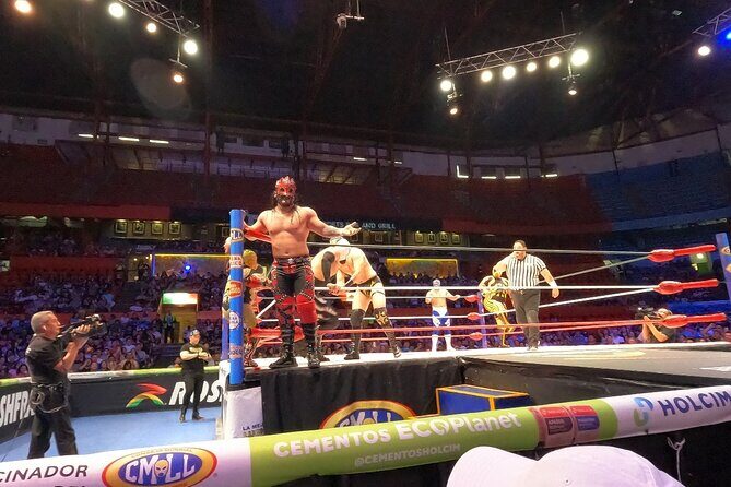 Private Lucha Libre Tour at Arena Mexico - Inside the Arena: What to Expect