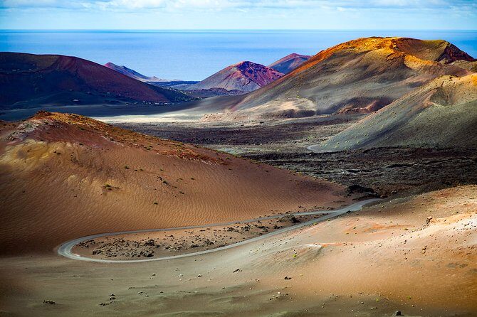 Private Luxury 4 hours Tour to the National Park of Timanfaya - Transportation and Comfort
