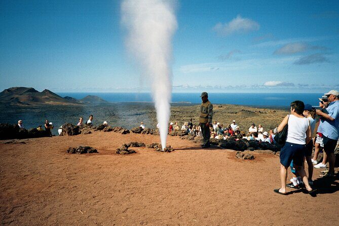 Private Luxury 4 hours Tour to the National Park of Timanfaya - FAQ