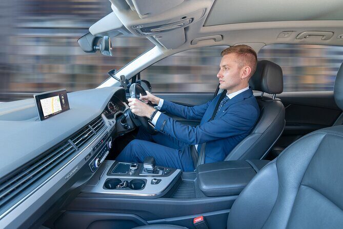 Private Luxury Airport Transfer with Limousine - A Detailed Look at the Luxury Airport Transfer Experience