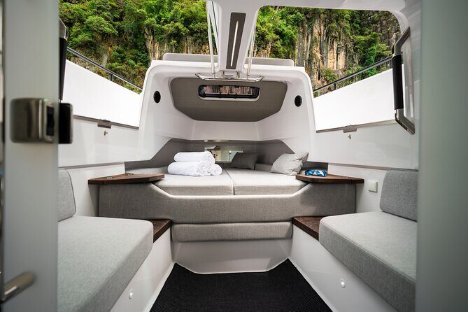 Private Luxury Boat Tour from Paros to Sifnos - Private Luxury Boat Tour from Paros to Sifnos