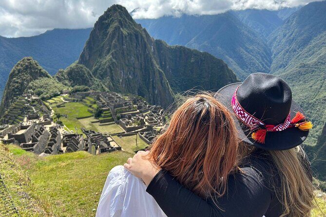 Private Luxury Machu Picchu Tour with Buffet Lunch - Discovering Machu Picchu with a Private Luxury Tour